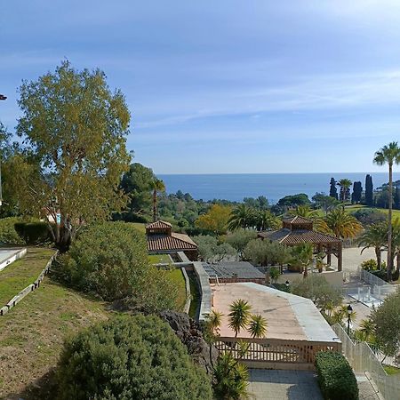 Cap Esterel Village Vacances T2 Vue Mer Agay Saint-Raphael (Var) Exterior foto